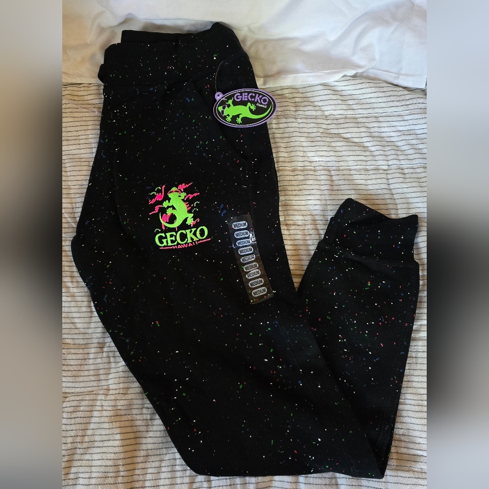 Gecko Hawaii Glow In The Dark Joggers, Medium, Never Worn.